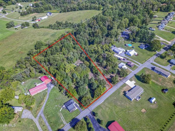 205 Valley Pike Road, Bristol, TN 37620