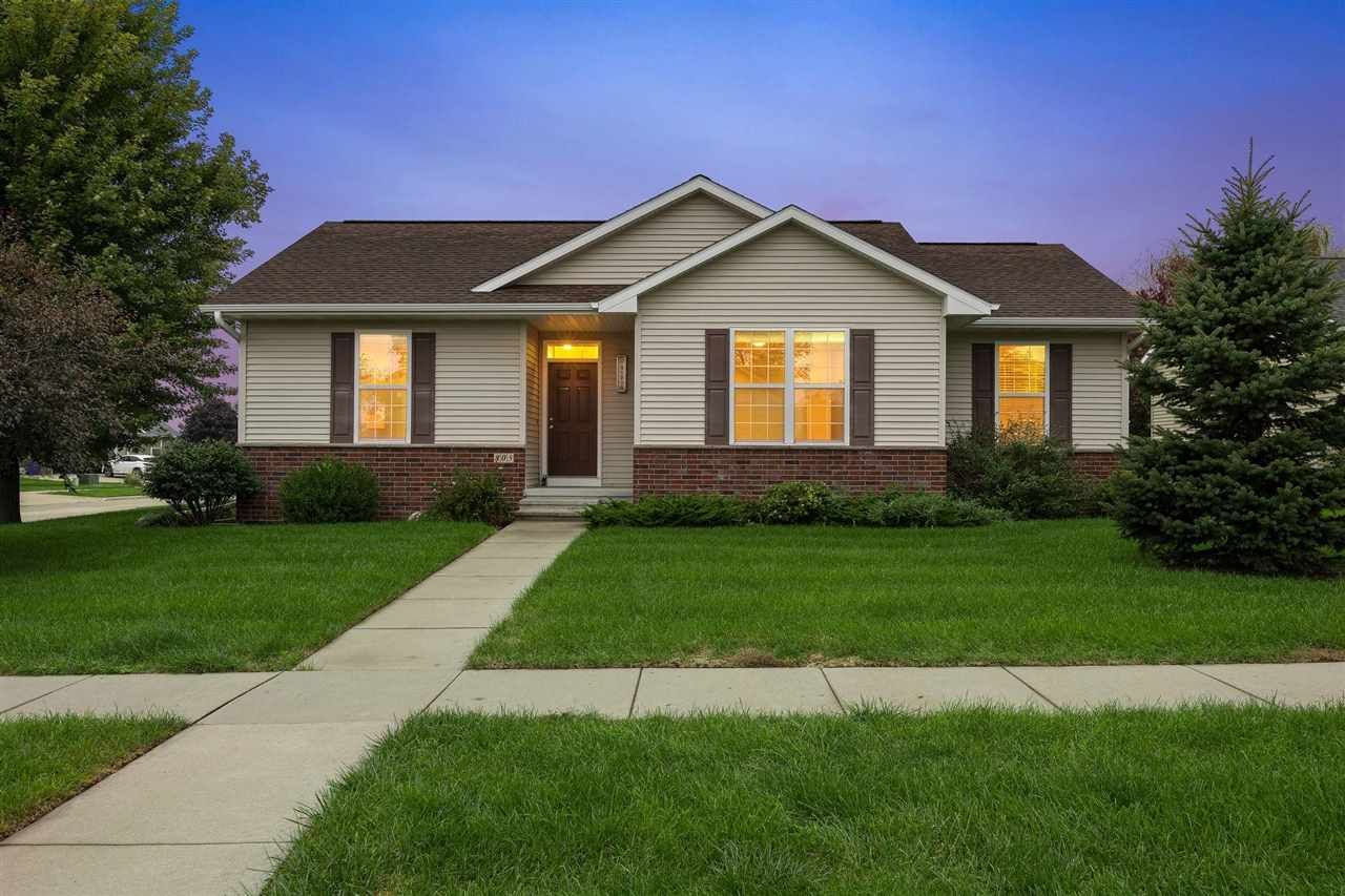 805 Raymond Dr, Solon, IA 52333 Main Photo
