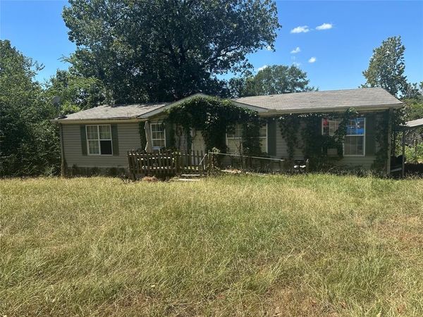 9324 Private Road 3351 , Gilmer, TX 75645
