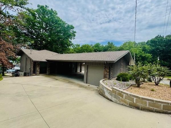 36 Winnegabo Circle, Cherokee Village, AR 72529