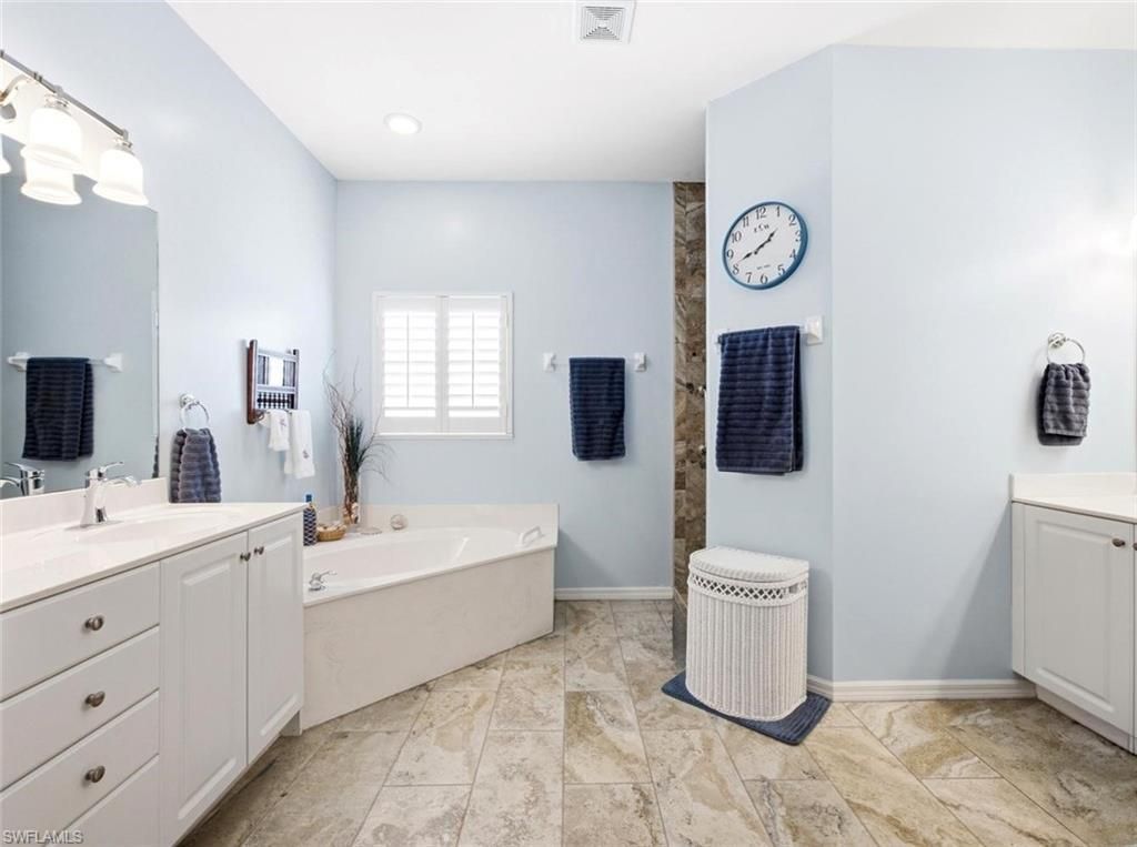 2165 Hawksridge Dr , Unit 1303, Naples, FL 34105 Photo