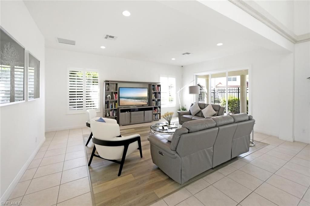 2165 Hawksridge Dr , Unit 1303, Naples, FL 34105 Photo