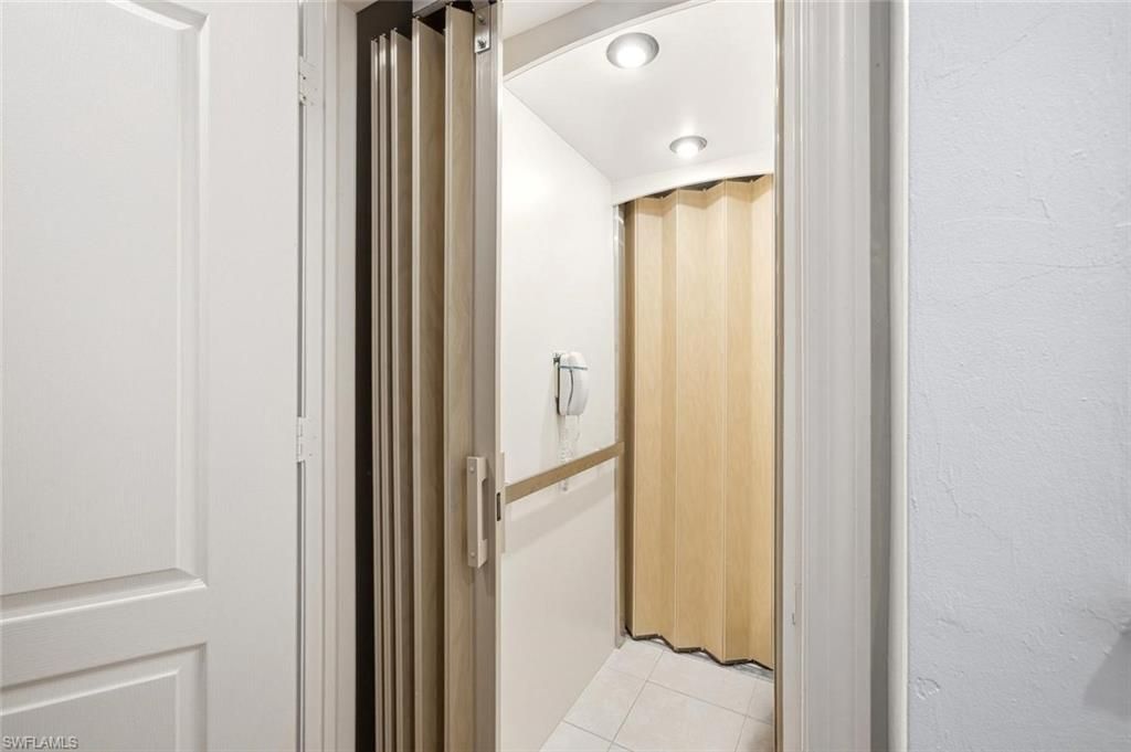 2165 Hawksridge Dr , Unit 1303, Naples, FL 34105 Photo