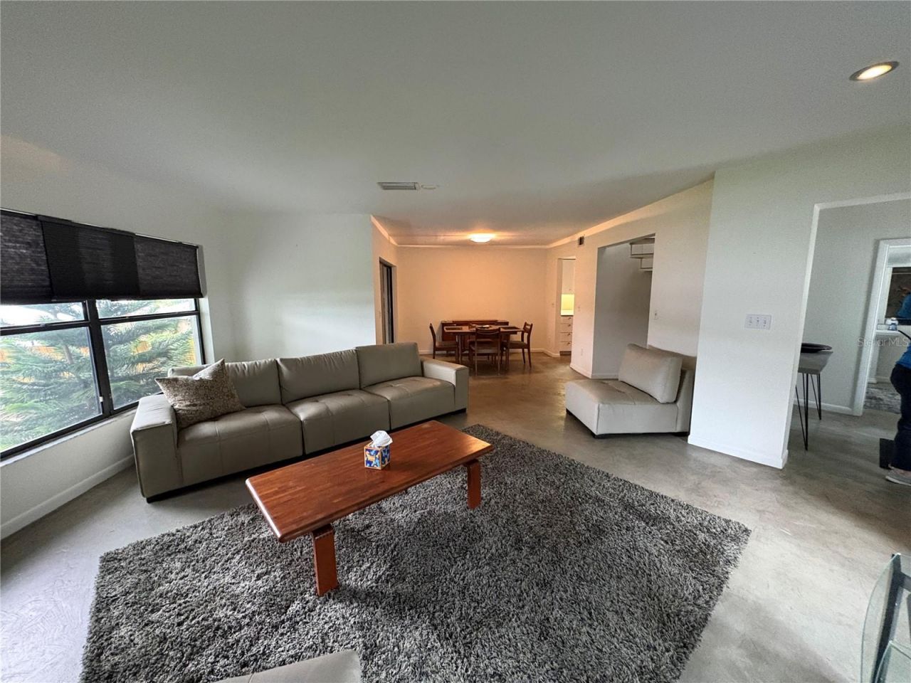 4223 E Riverhills Drive, Tampa, FL 33617 Photo