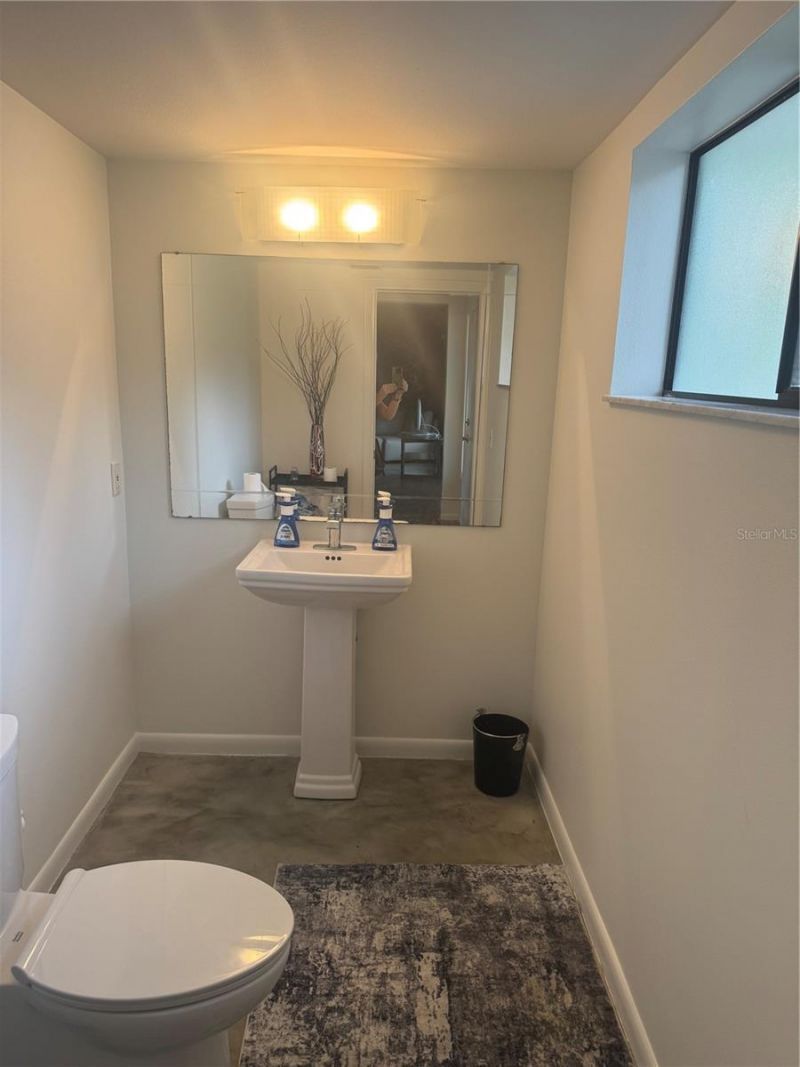 4223 E Riverhills Drive, Tampa, FL 33617 Photo