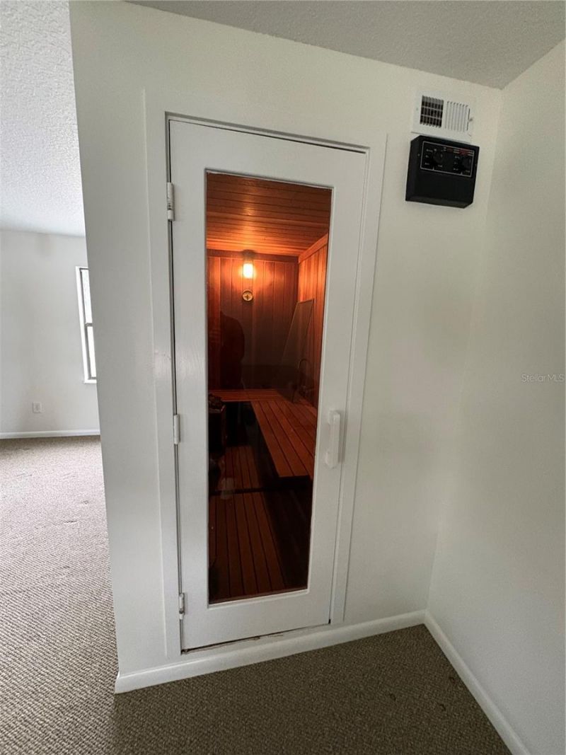 4223 E Riverhills Drive, Tampa, FL 33617 Photo