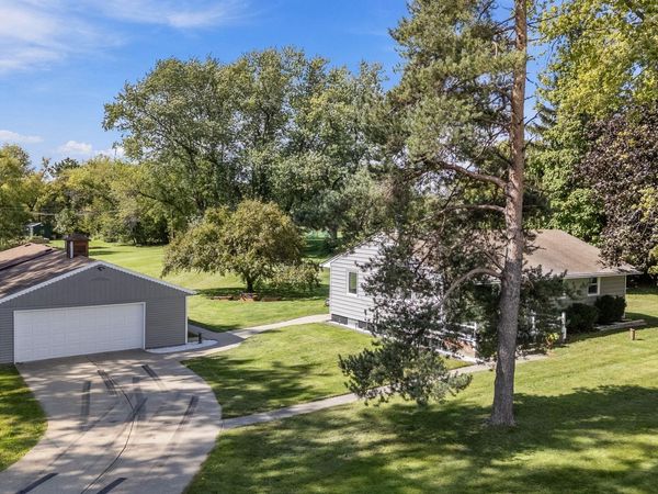 N60W22805 Silver Spring Dr, Lisbon, WI 53089