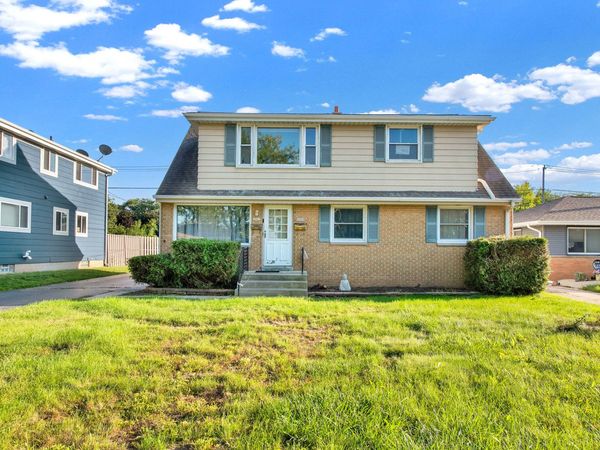 3905 E Klieforth Ave, Unit 3907, Cudahy, WI 53110