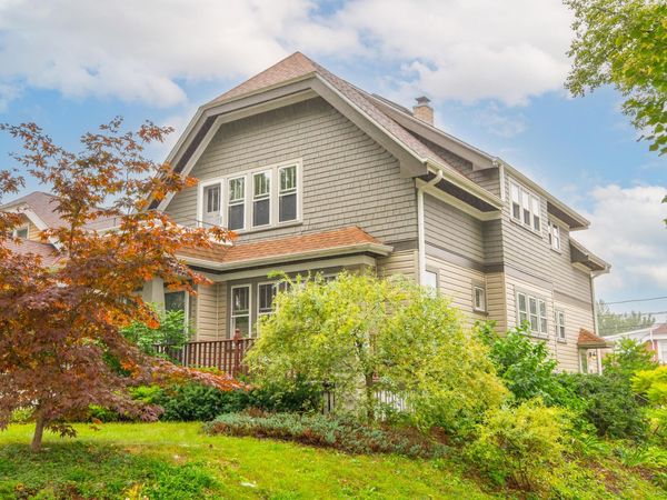 2477 N 69th St, Unit 2479, Wauwatosa, WI 53213