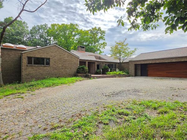 2551 Patterson Lake Road, Putnam Township, Mi 48169