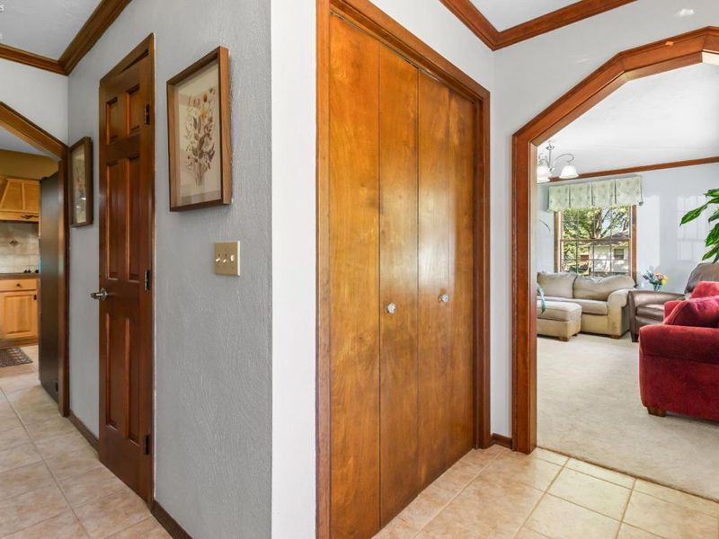 47568 Middle Ridge Road, Amherst, OH 44001 Photo 12