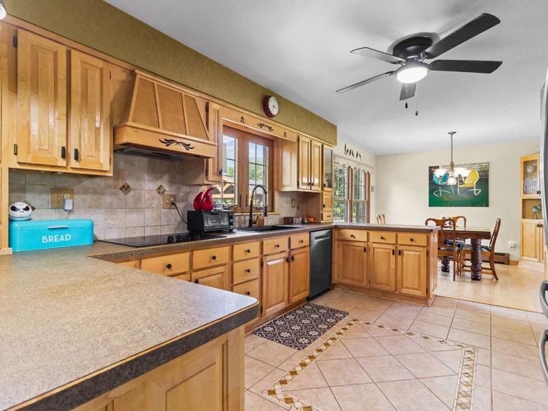 47568 Middle Ridge Road, Amherst, OH 44001 Photo 25