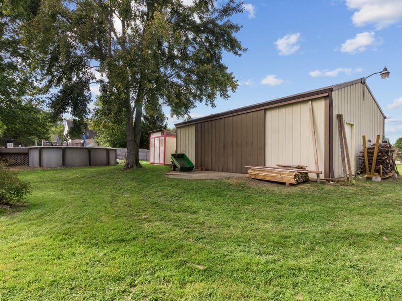47568 Middle Ridge Road, Amherst, OH 44001 Photo 3