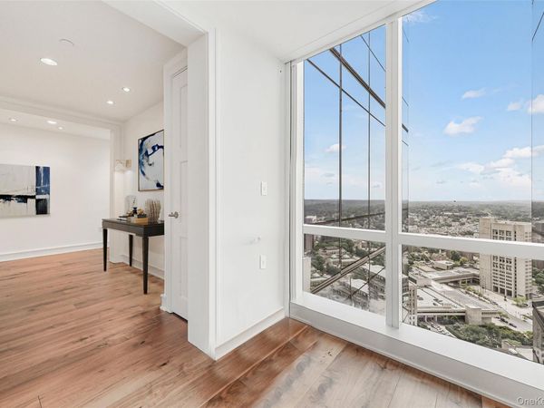 1 Renaissance Square , Unit 37B, White Plains, NY 10601