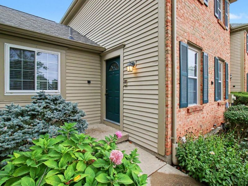 7 St James Court, Fairfield, OH 45014 Photo 2