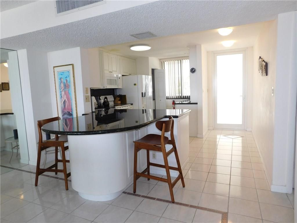 510 N Ocean Boulevard, Unit 404, Pompano Beach, FL 33062 Photo