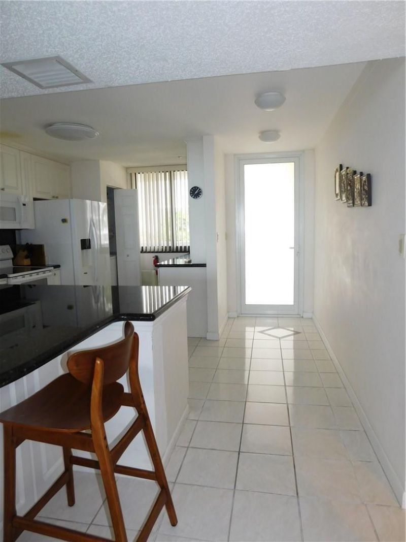 510 N Ocean Boulevard, Unit 404, Pompano Beach, FL 33062 Photo