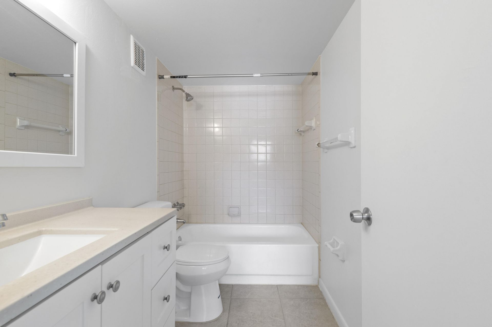 2054 NW 43rd Terrace, Unit 4, Lauderhill, FL 33313 Photo