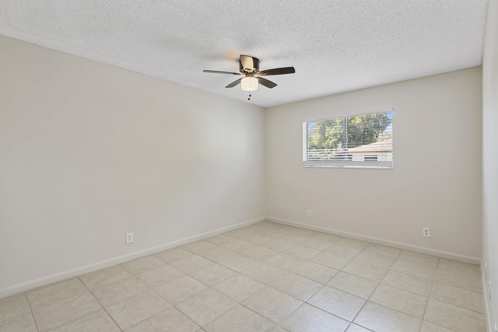 2054 NW 43rd Terrace, Unit 4, Lauderhill, FL 33313 Photo