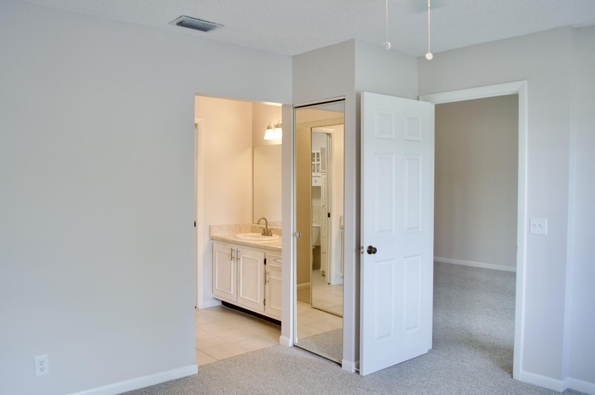 301 Sabal Ridge Circle, Unit F, Palm Beach Gardens, FL 33418 Photo