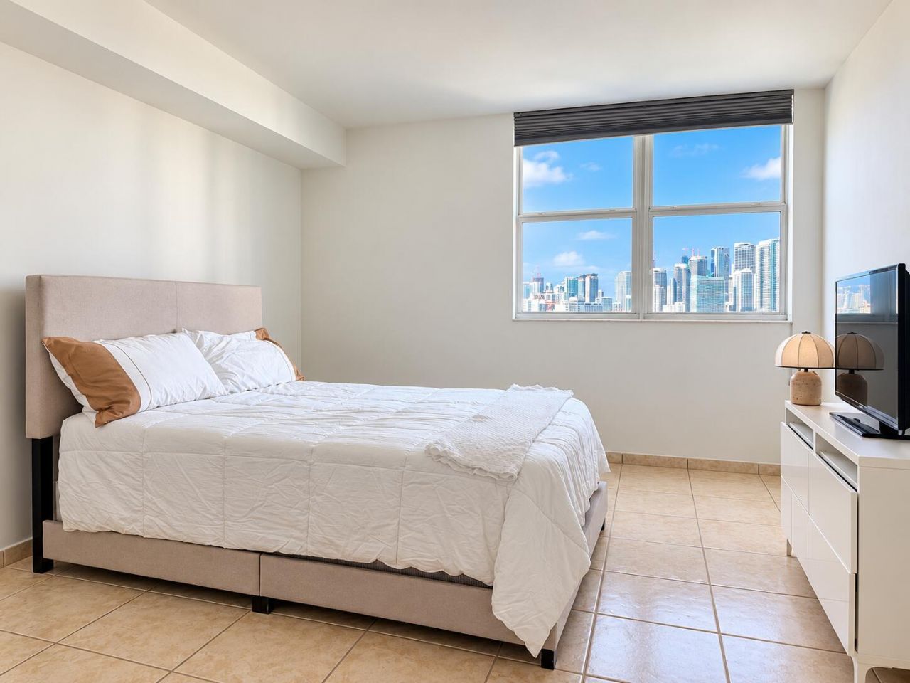 2475 Brickell Avenue, Unit 1705, Miami, FL 33129 Photo
