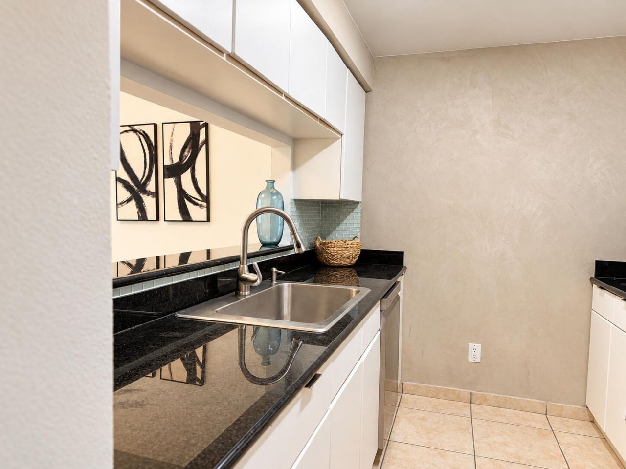 2475 Brickell Avenue, Unit 1705, Miami, FL 33129 Photo