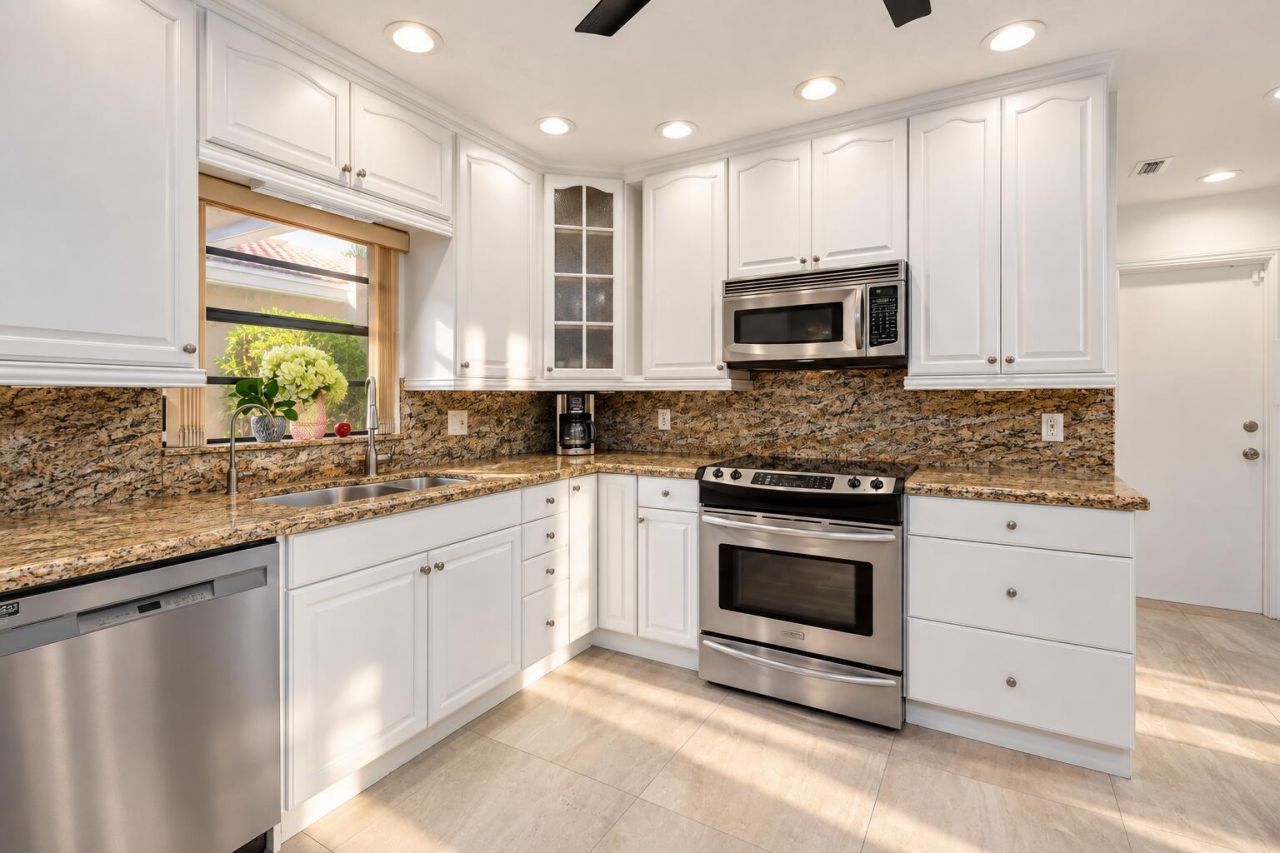 23 Estate Drive, Boynton Beach, FL 33436 Photo