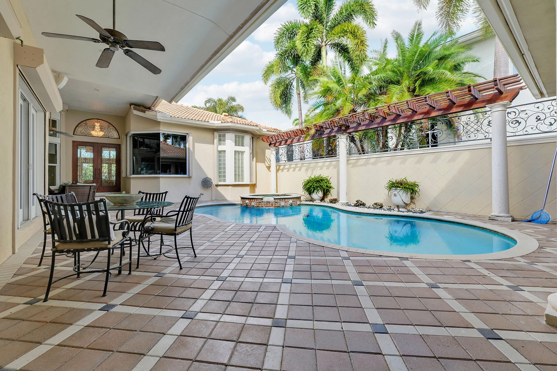 807 Floret Drive, Palm Beach Gardens, FL 33410 Photo