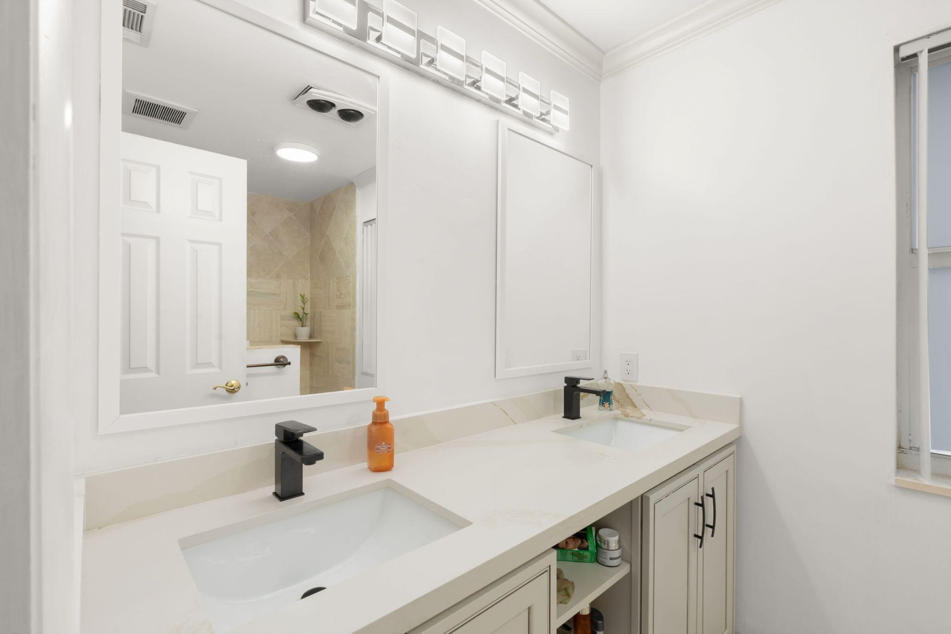1852 NW 82nd Avenue, Coral Springs, FL 33071 Photo