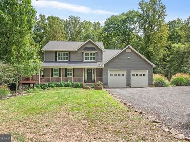 15334 HILLSBORO ROAD, HILLSBORO, VA 20132