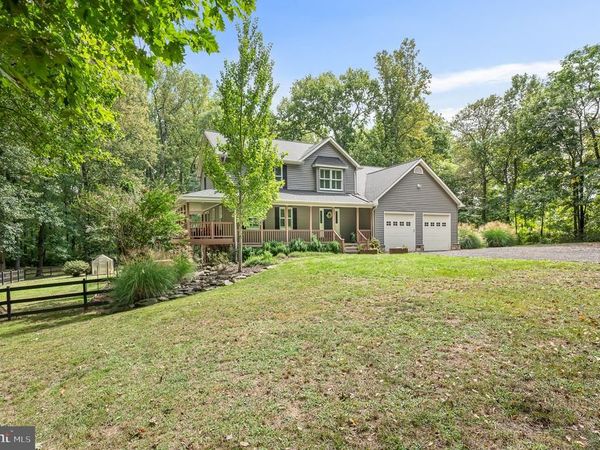 15334 HILLSBORO ROAD, HILLSBORO, VA 20132