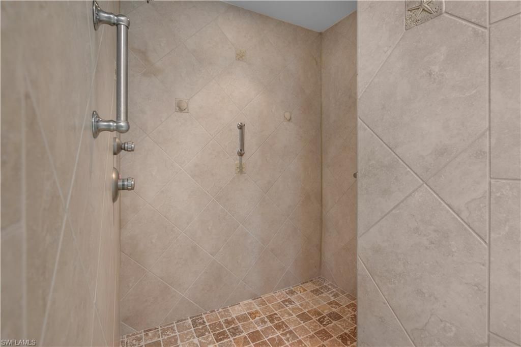 807 Rue Deville , Unit 2.11, Naples, FL 34108 Photo
