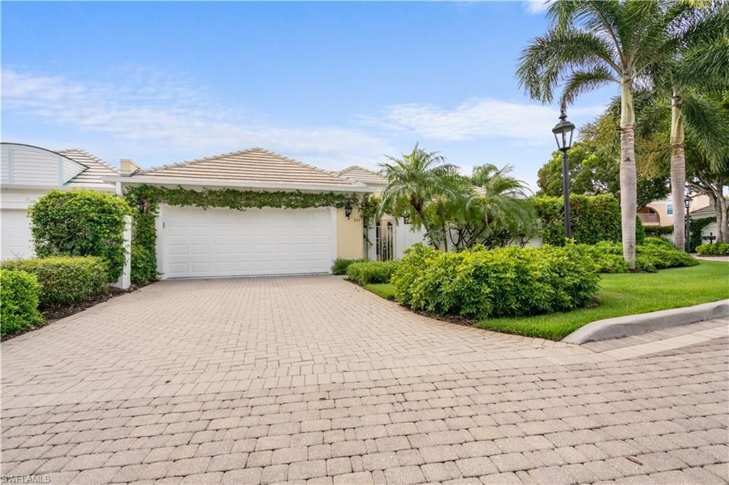 807 Rue Deville , Unit 2.11, Naples, FL 34108 Photo