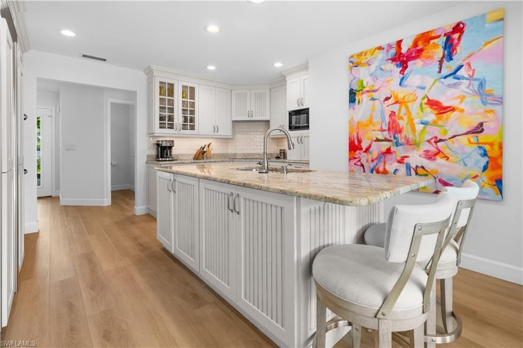807 Rue Deville , Unit 2.11, Naples, FL 34108 Photo