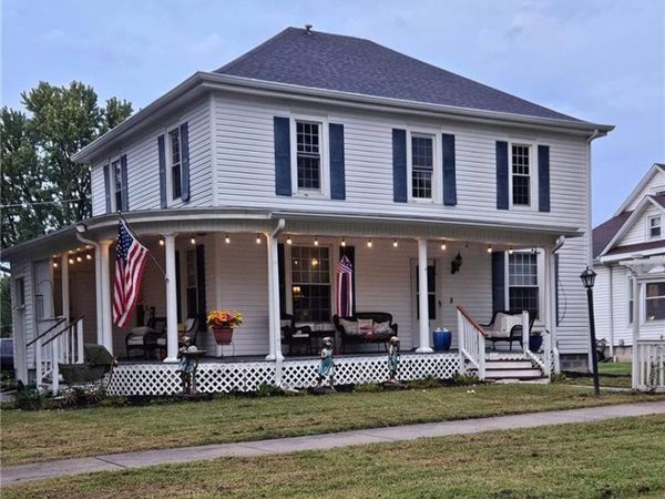 405 E 3rd Street, Wellsville, KS 66092