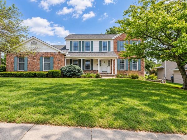 5 Cobblestone Court, Bloomington, IL 61704