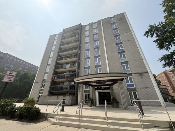 1738 Chicago Avenue , Unit 302, Evanston, IL 60201