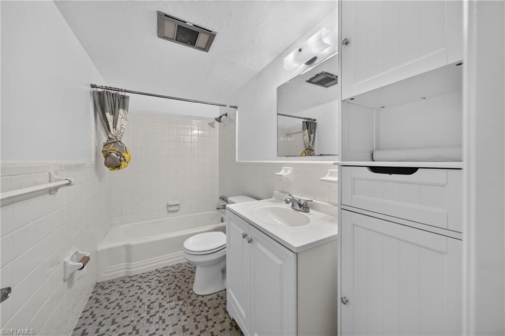 2544 1st St, Unit 108, Fort Myers, FL 33901 Photo