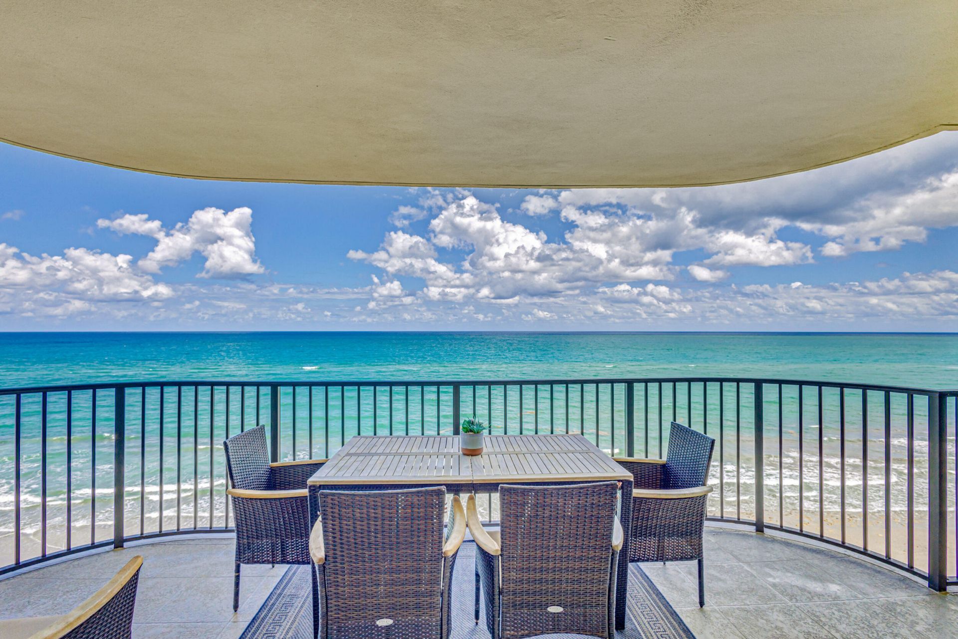 400 Beach Road, Unit 702, Tequesta, FL 33469 Photo