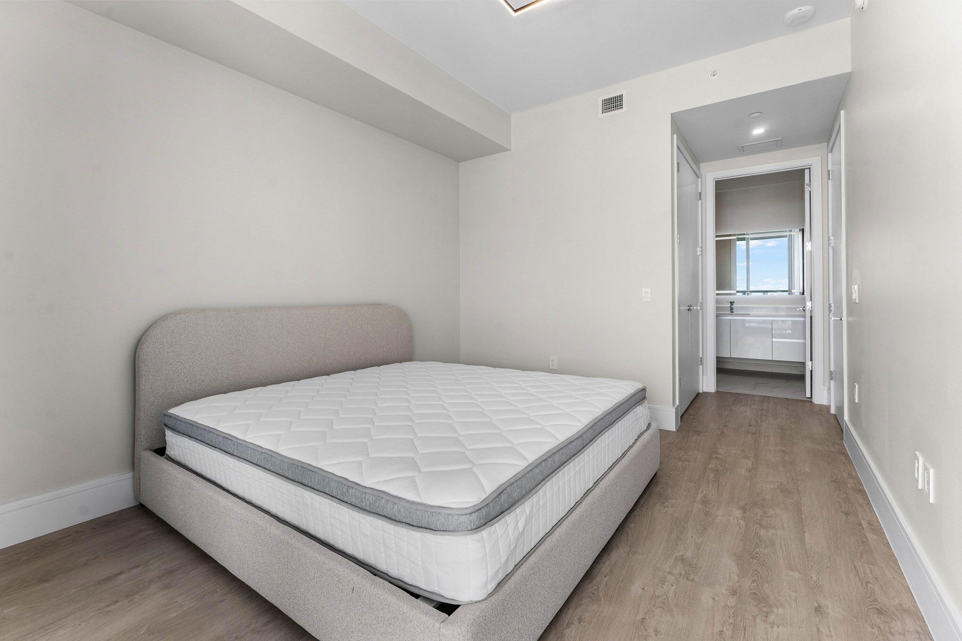 220 Lake Shore Drive, Unit 917, Lake Park, FL 33403 Photo
