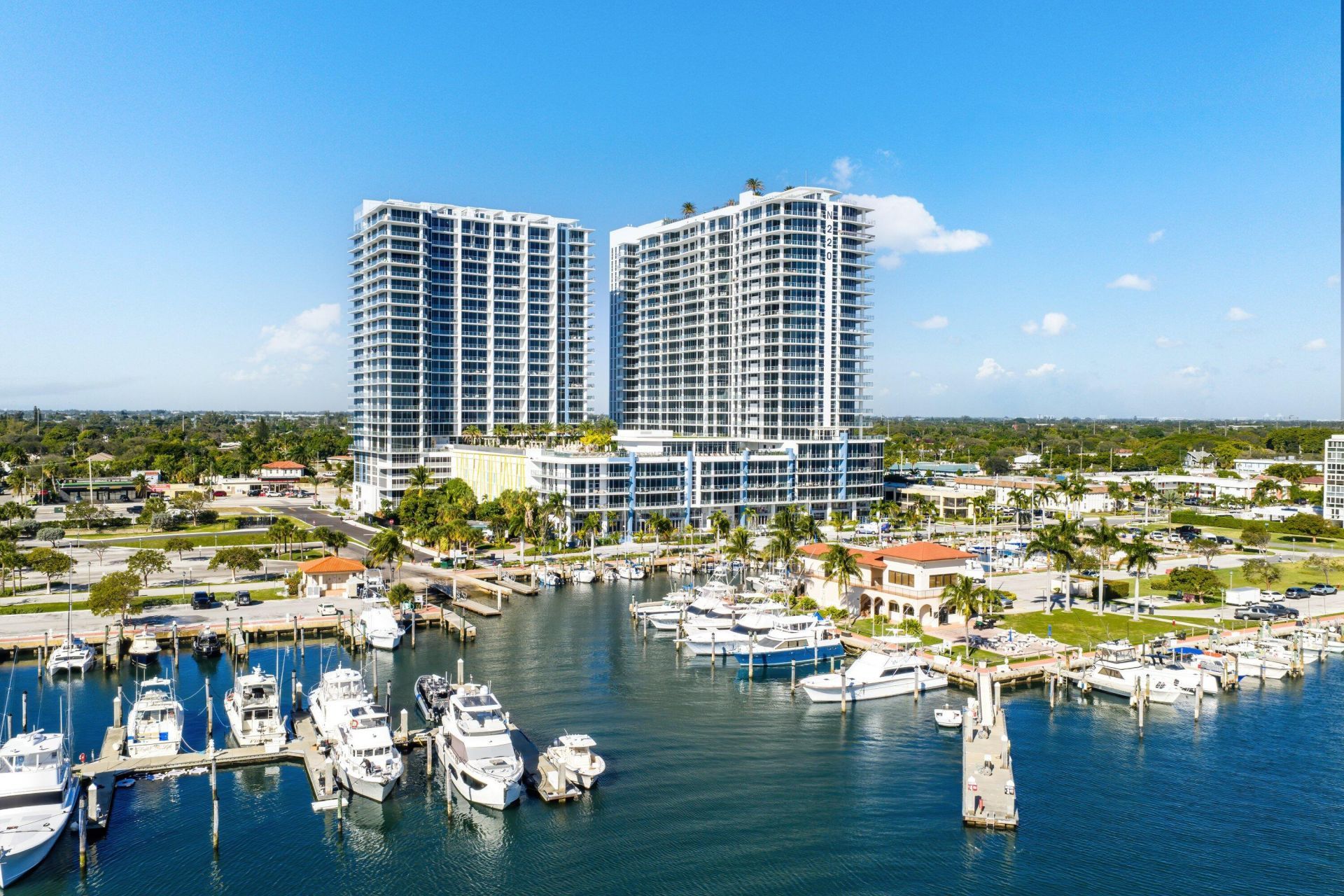 220 Lake Shore Drive, Unit 917, Lake Park, FL 33403 Photo