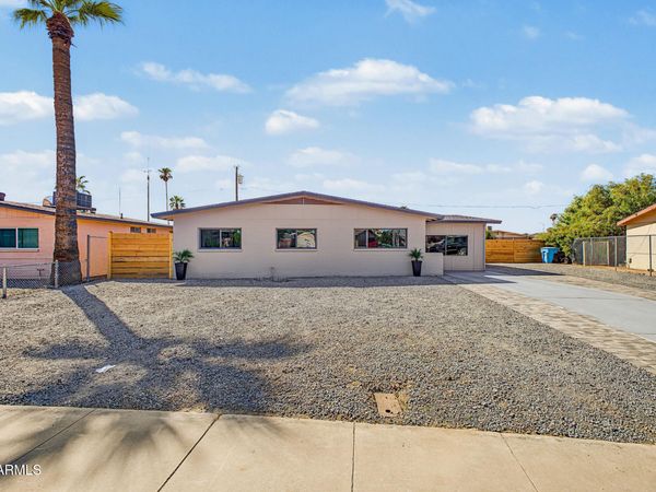3230 W CORTEZ Avenue, Phoenix, AZ 85029