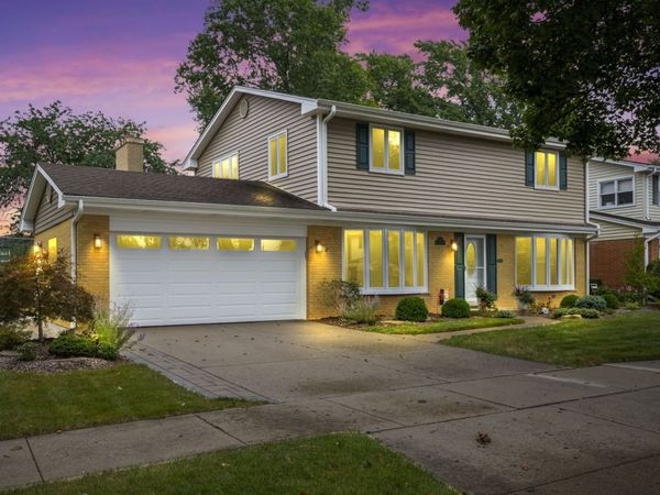 221 S Rammer Avenue , Arlington Heights, IL 60004