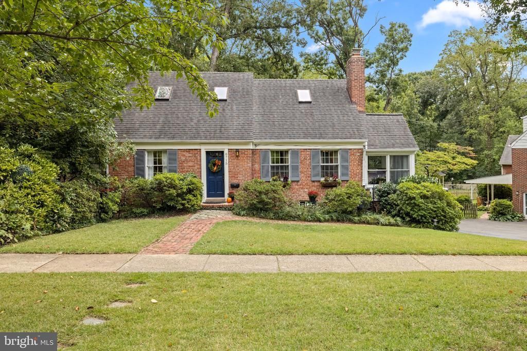 6715 QUEENS CHAPEL ROAD, UNIVERSITY PARK, MD 20782