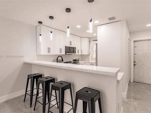 807 W Oakland Park Blvd , Unit H12, Oakland Park, FL 33311