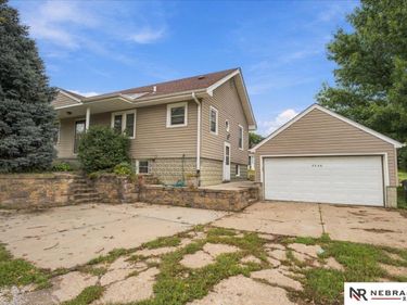 5246 McKinley Street, Omaha, NE 68152