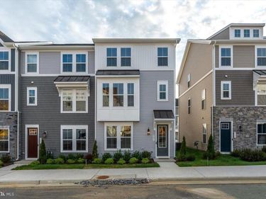 9211 FORKLEAF OAK DRIVE, FREDERICKSBURG, VA 22407