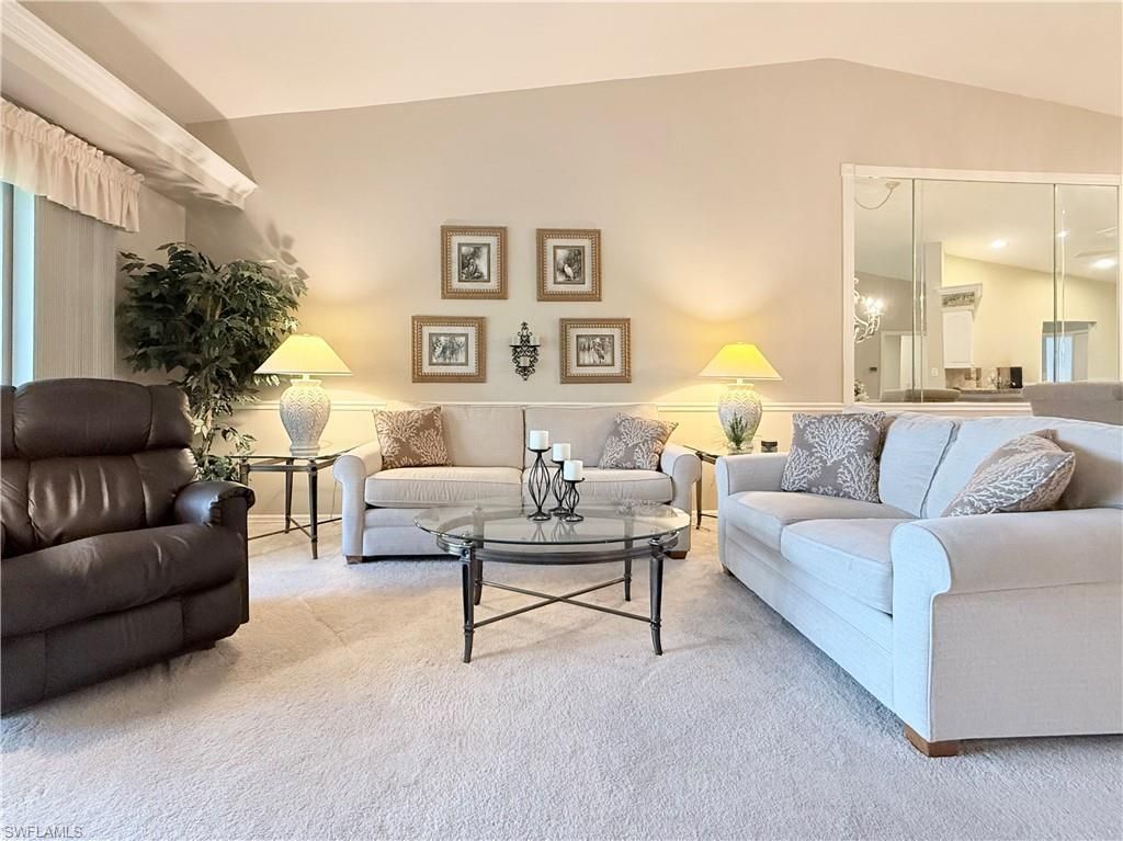 8580 Naples Heritage Dr, Unit 621, Naples, FL 34112 Photo
