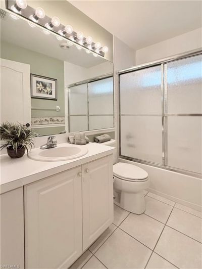 8580 Naples Heritage Dr, Unit 621, Naples, FL 34112 Photo