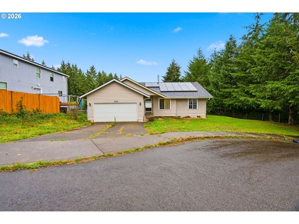 720 SW PIONEER CT, Willamina, OR 97396
